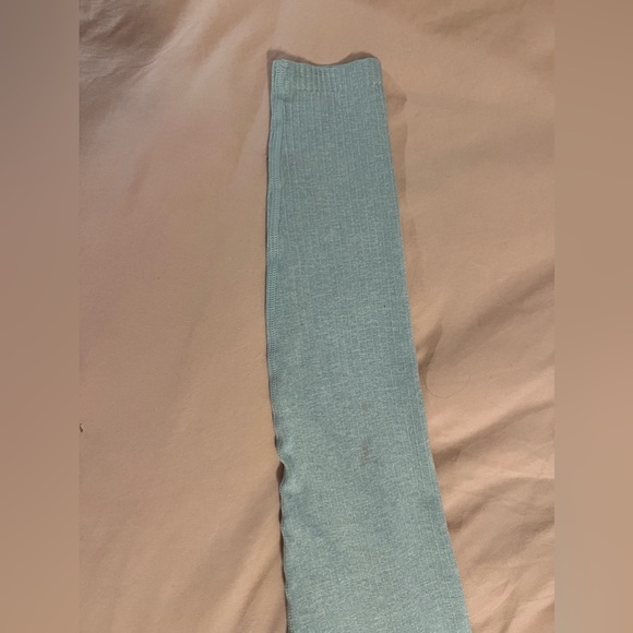 Long-Sleeve Cropped Blue Athletic Top - Picture 4 of 4